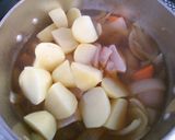 簡単♪節約にも！鶏むね肉で肉じゃが！作り方7写真