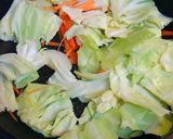 ウィンナーのピリ辛野菜炒め❤お弁当にも❤作り方1写真
