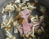 しめじとベーコンのコンソメスープ作り方2写真