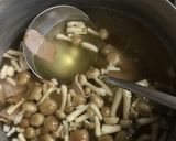 しめじとベーコンのコンソメスープ作り方3写真