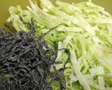 簡単【キャベツとコーンの塩昆布マヨ和え】作り方1写真