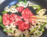 黒こしょう香る☆れんこんと牛肉の甘辛炒め作り方4写真