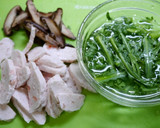簡単！春菊とエビしんじょうの生姜炒め作り方1写真