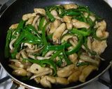 鶏むね肉でチンジャオロース風作り方5写真