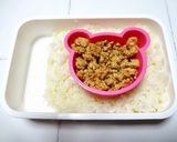 【食パン用抜き型】クマさん鶏そぼろ弁当作り方6写真