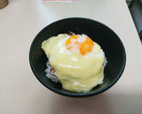 お昼にささっとNo2、チーズ目玉焼き丼作り方5写真