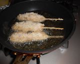 焼きとり用の串刺し鶏肉で「トリカツ」作り方4写真