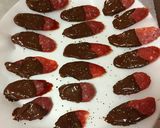 チョコがけドライサラミ ♪ 大人チョコ作り方3写真
