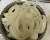 簡単！玉ねぎ1個でサクサクオニオンリング作り方1写真