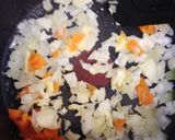 牛脂で旨味UP♪パラッパラ焼肉そばめし♡作り方3写真