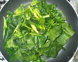 簡単ほうれん草卵中華だしの素の野菜炒め♪作り方3写真