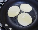 【ふりふりクリーム】ホイップパンケーキ作り方3写真