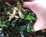 ♡ほうれん草&しめじの胡桃ゴマ味噌和え♡作り方4写真