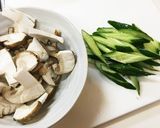 椎茸とキュウリの甘辛味噌炒め作り方1写真