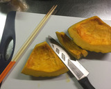 かぼちゃとしめじとベーコンのお手軽炒め♪作り方5写真