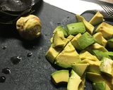 あっという間に。アボカドのワサビ漬け和え作り方1写真