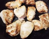 ♪驚くほど簡単♪胸肉の味噌マヨ焼き♪作り方3写真