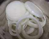 切って焼くだけ♪新玉ねぎと豚ロース焼き作り方1写真
