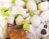 味噌がミソ！鶏肉とカブの和風クリーム煮作り方6写真
