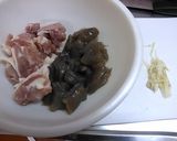 鶏もも肉とこんにゃくの甘辛煮作り方1写真