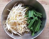 ☆もやしとひき肉の香味ペースト炒め☆作り方1写真