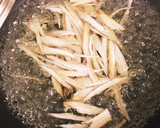煮込むほど旨い！豚バラごぼう丼作り方2写真