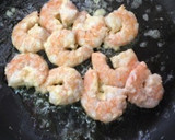 バナメイエビのマヨ炒め〜(o˘◡˘o)♡作り方11写真