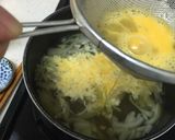 やさしい味の玉ねぎの洋風かき玉スープ♡作り方4写真