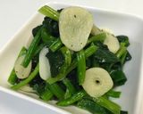 簡単‼ほうれん草とニンニクのソテー作り方1写真