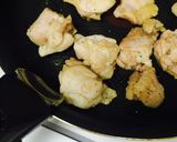 鶏肉としめじの蜂蜜黒酢炒め作り方3写真
