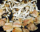 鶏肉としめじの蜂蜜黒酢炒め作り方4写真