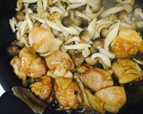 鶏肉としめじの蜂蜜黒酢炒め作り方5写真