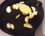 スキレットで★鶏レバーのアヒージョ作り方4写真
