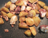 塩辛風味♬タコとじゃがバターの炒めもの作り方4写真