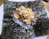 鶏そぼろと炒り卵のおにぎらず作り方5写真