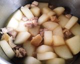 冬に食べたい♡*鶏肉と大根の煮物作り方3写真