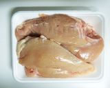 鶏肉の下準備☆胸肉が重曹漬けで柔らかく作り方1写真