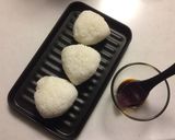 煮切り醤油の焼きおにぎり＠容易く一品作り方2写真