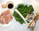 鶏ごま油鍋♪寄せ鍋の簡単な具材♪卵黄ダレ作り方1写真