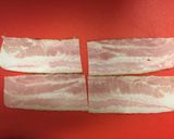 ジューシーな鶏肉のベーコンチーズ挟み焼き作り方1写真