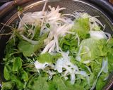 溜まり醤油と生姜ドレッシングのサラダ作り方1写真
