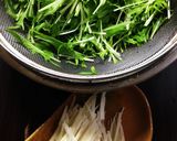水菜と大根の皮のサッと炒め作り方1写真