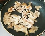 豆苗と豚肉の中華炒め作り方1写真