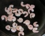 エビ・にら・豆腐のオイスターソース炒め作り方3写真
