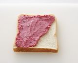 あざやかピンク♪ポテトサラダサンドイッチ作り方3写真