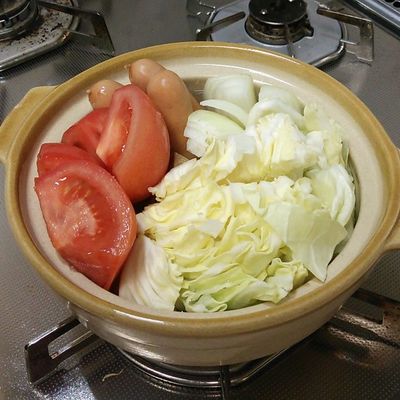 ベジ♪ぽかぽか簡単♪トマト鍋 by 東京あだち食堂