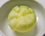 ☆トロトロ丸ごと玉ねぎと舞茸の温サラダ☆作り方2写真