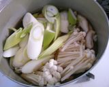 簡単♪鶏むね肉と長ネギ きのこのお吸い物作り方5写真
