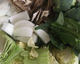 野菜どっさりウマ辛スープ作り方1写真