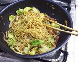 カレー風味のチーズパン粉焼きそば作り方3写真